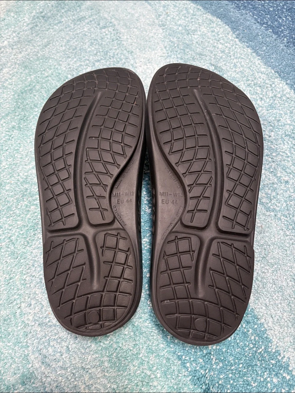 OOFOS nice slides